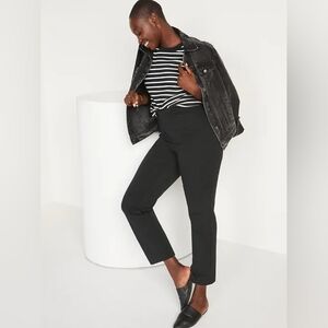 Old Navy Black High Rise Pixie Straight Secret Smooth Pants 6